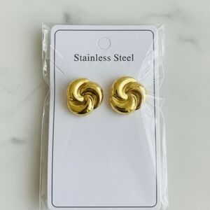 Luxurious Gold Statement Earrings